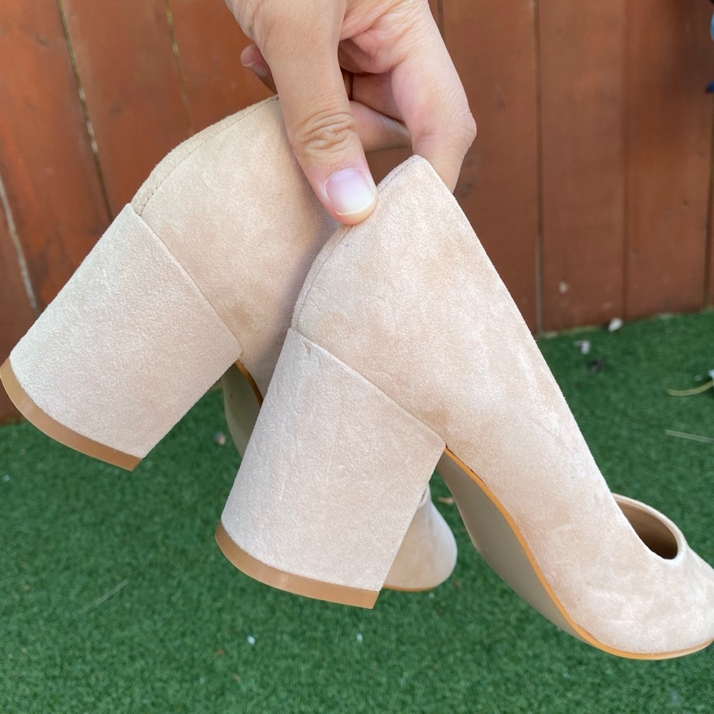 Block heels in suede